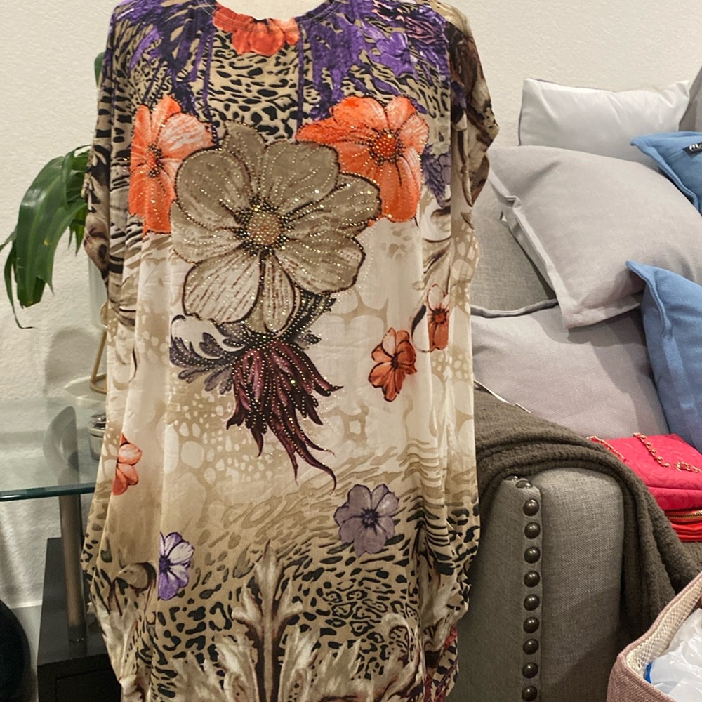 Sleeveless blouse just‎ new